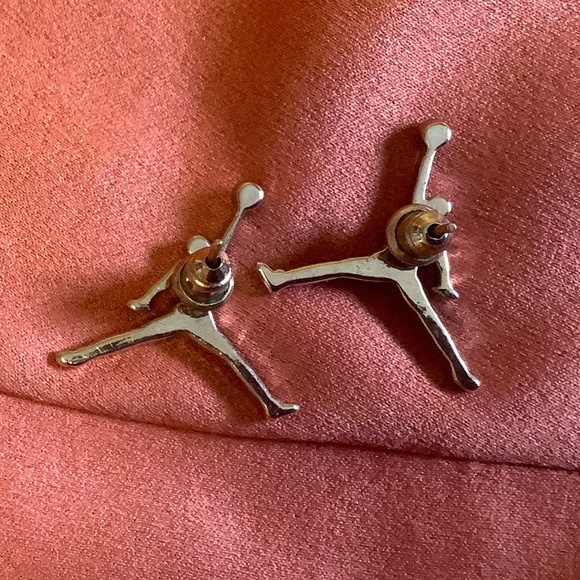 Basketball stud earrings - Picture 2 of 3